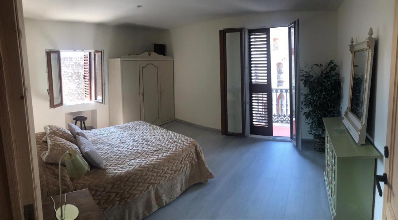 La Casita De San Antonio Apartment โอโรเปซาเดลมาร์ ภายนอก รูปภาพ